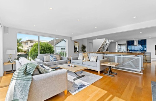 Orakei House | Welcome to Luxury Living in CBD