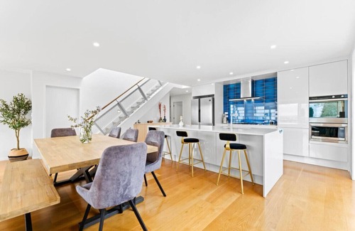 Orakei House | Welcome to Luxury Living in CBD