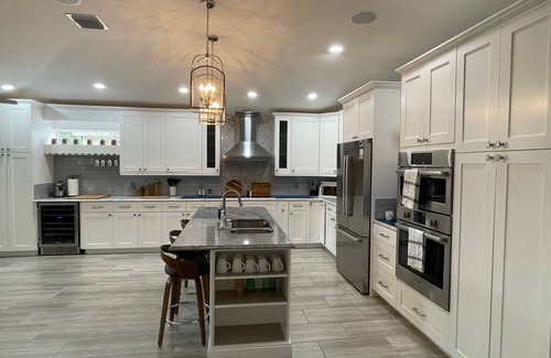 The Villages House | Welcome to Luxury Living in The Villages! Private Pool & Golf Course View