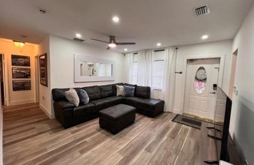 Ludlam House | Welcome to Miami Springs Charm