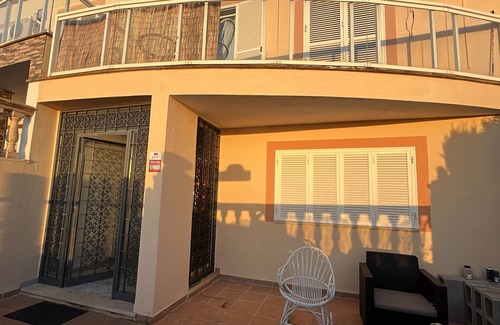 Badia Gran Bed & Breakfast | "Welcome to Mikytom's Casita, your ideal vacation retreat.