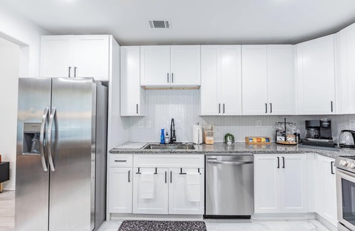 Atlanta House | Welcome to Nomad Nook – Your Urban Oasis in Oakland City!