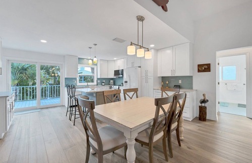 Golden Beach House | Welcome to Onshore Breeze! This 4 bedroom 2 bathroom home sits in the perfect location!