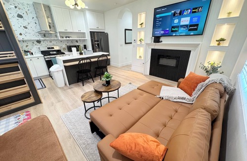 Southwest Anaheim Condo | Welcome to Our Beautiful Guesthouse Minutes to Disney