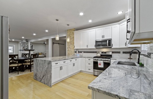 Mapleton/Fall Creek House | Welcome to our expansive haven in the heart of Indianapolis!