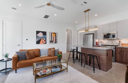 MLK House | Welcome to our modern 4-br home, nestled in Austins vibrant East Side!