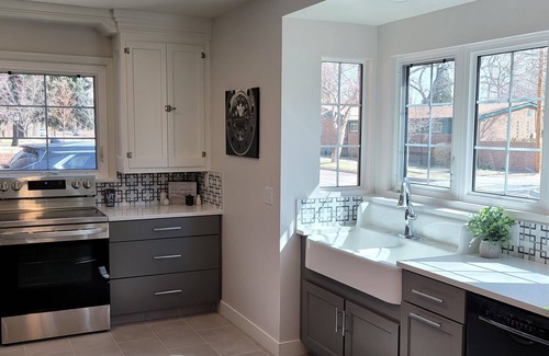 Cheyenne House | Welcome to our More on Moore 1936 Remodeled Home w/AC, 4BDR, 2BR sleeps 8
