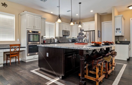 East Mesa House | Welcome to Paradise | 7 Bed, 4 Bath