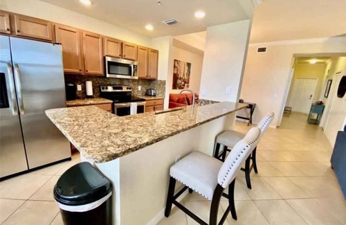 Bradenton Condo | Welcome to paradise on the golf course at River Strand Golf Course.