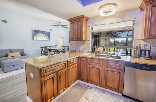 North Bay Hills House | welcome to safety Harbor house Florida .Close downtown main street, water front