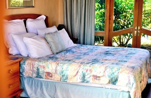 Tryphena Cabin | Welcome to Saltwater Stay!