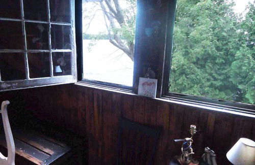Frontenac Cottage | Welcome to Sweets Point, a Secluded Heritage Cottage on the shore of Bobs Lake, Ontario