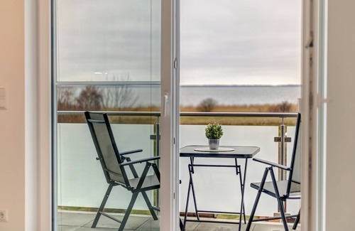 Loddin Apartment | Welcome to the Achterwasserblick 4 vacation apartment in the Baltic seaside resort of Loddin
