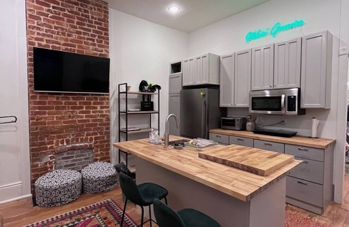 Uptown Historic District House | Welcome to the JazzNest!