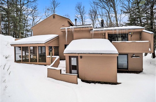 Birchwood Farms House | Welcome to the Relaxing Northern Lodge in Michigan’s premier Birchwood Farms Golf and Country Club