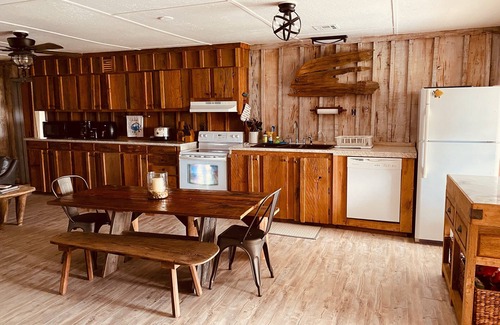 Chauvin House | Welcome to The Reel Deal, located in Chauvin/Cocodrie.Sportsman's Paradise!