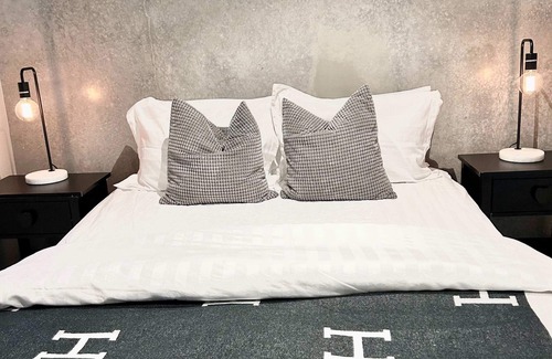 Kingston Apartment | Welcome to the Woolstore!