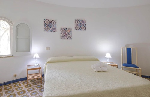 Porto Palo Apartment | Welcome to this apartment with sea view, located just 100 meters from the beach of Portopalo di Menf