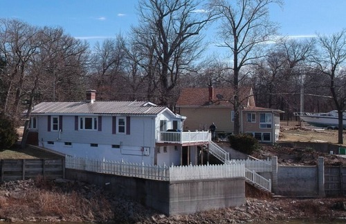 Havana House | Welcome to this charming lake house beautifully located on Lake Matanzas.