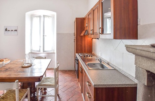 Casoli Apartment | Welcome to this inviting, practical apartment on the 1st floor.