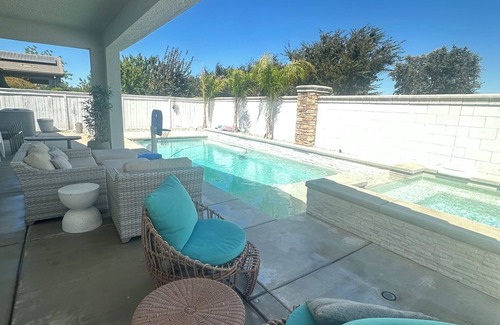 Hood House | Welcome to Your Dream Retreat!