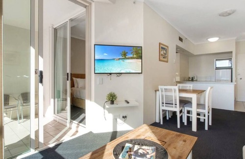 Main Beach Apartment | Welcome to your perfect beachside retreat on Main Beach, QLD!