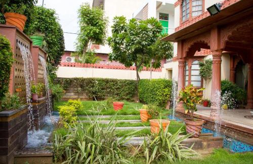 Bani Park Hotel | WelcomHeritage Traditional Haveli