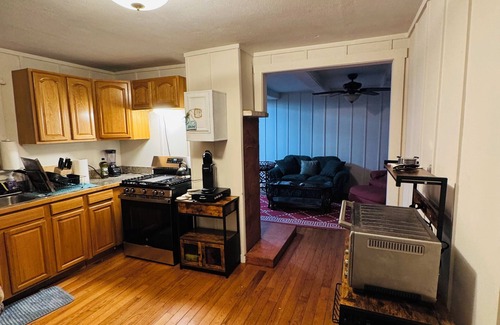 East Haven  Rutland County House | Welcoming 3-bedroom house in Mendon 15 minutes from Killington 9 minutes to Pico