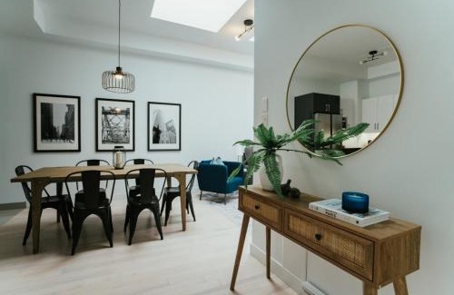 La Petite-Patrie Apartment | Welcoming and Light Filled 2bdr Apartment