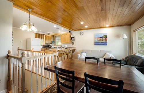 Oceanside Condo | Welcoming Condo with Ocean Views and Private Hot Tub - Short Walk to the Beach
