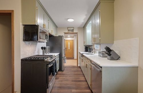 Crystal House | Welcoming Crystal, MN Home: Furnished Retreat for Flexible Temporary Stays