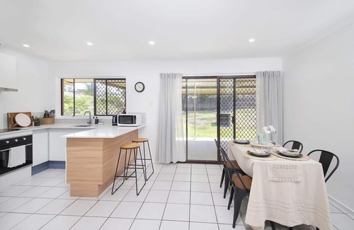 Hillcrest House | Well decorated & newly renovated entire beautiful home in Brisbane