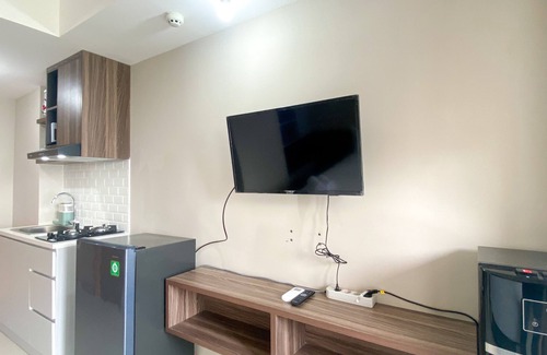 Jakarta Apartment | Well Furnished and Cozy Studio at LRT City Jatibening Apartment