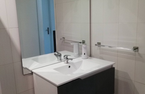 Torre da Marinha Apartment | Wellcome to South Bay Guest House
