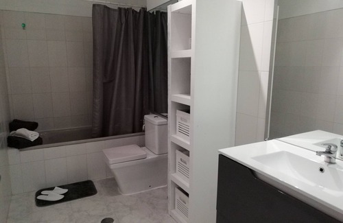 Torre da Marinha Apartment | Wellcome to South Bay Guest House