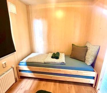 Vijfhuizen House | Wellness bungalow with jacuzzi &sauna&private garden near Amsterdam