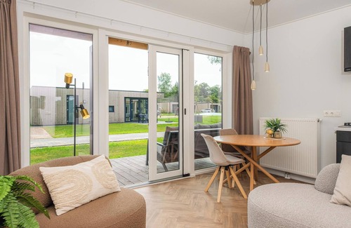 Municipality of Rijssen-Holten Resort | Wellness Lodge jacuzzi, sauna and sunsho