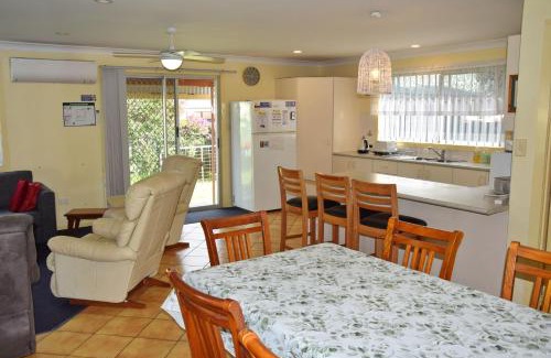 Hat Head House | Wenlaw Cottage Rear Hat Head - Bring your own linen.