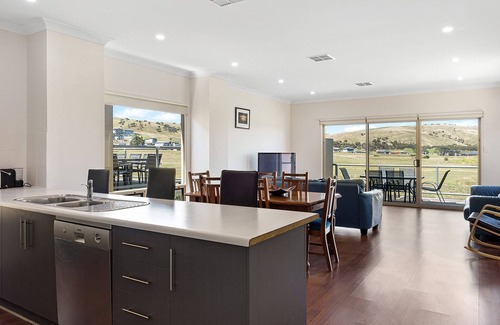 Normanville House | Wenneelys - 26/45 St Andrews Boulevard