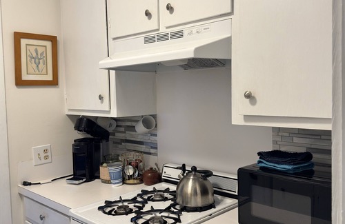 Natchez Cottage | Wensel Cottage in downtown Natchez Walking distance to most shops & restaurants.