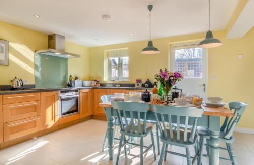 Knodishall House | West Barn Cottage