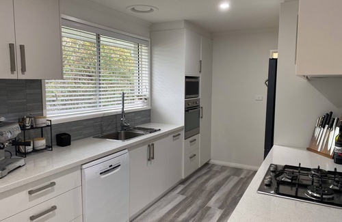 Healesville House | West End on Maroondah, a stones throw from the Four Pillars hospitality precinct