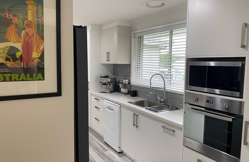 Healesville House | West End on Maroondah, a stones throw from the Four Pillars hospitality precinct