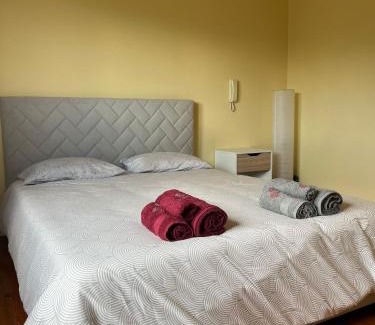 Mira House | West Gold