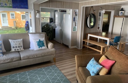 West Lake Cottage | West Lake Cottage