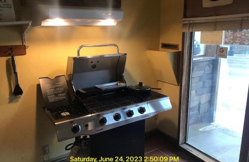 Deadwood Apartment | West Main Lodge, 2 Bedrooom