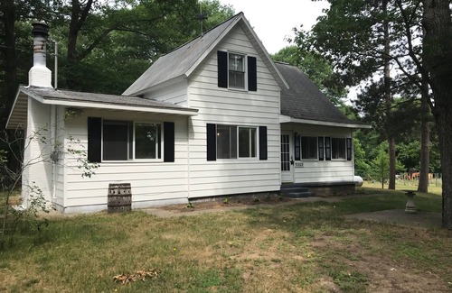 West Olive House | West Michigan Wooded Farmhouse