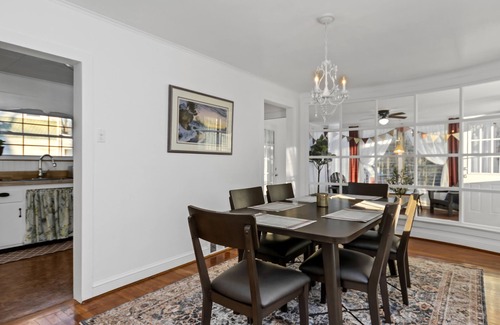 Esopus Cottage | West Park/Esopus Victorian - 2 King and 1 Queen Bed