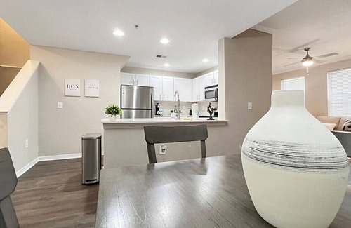 Westchase Apartment | West Park Village #8-9820