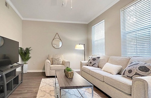 Westchase Apartment | West Park Village #8-9820